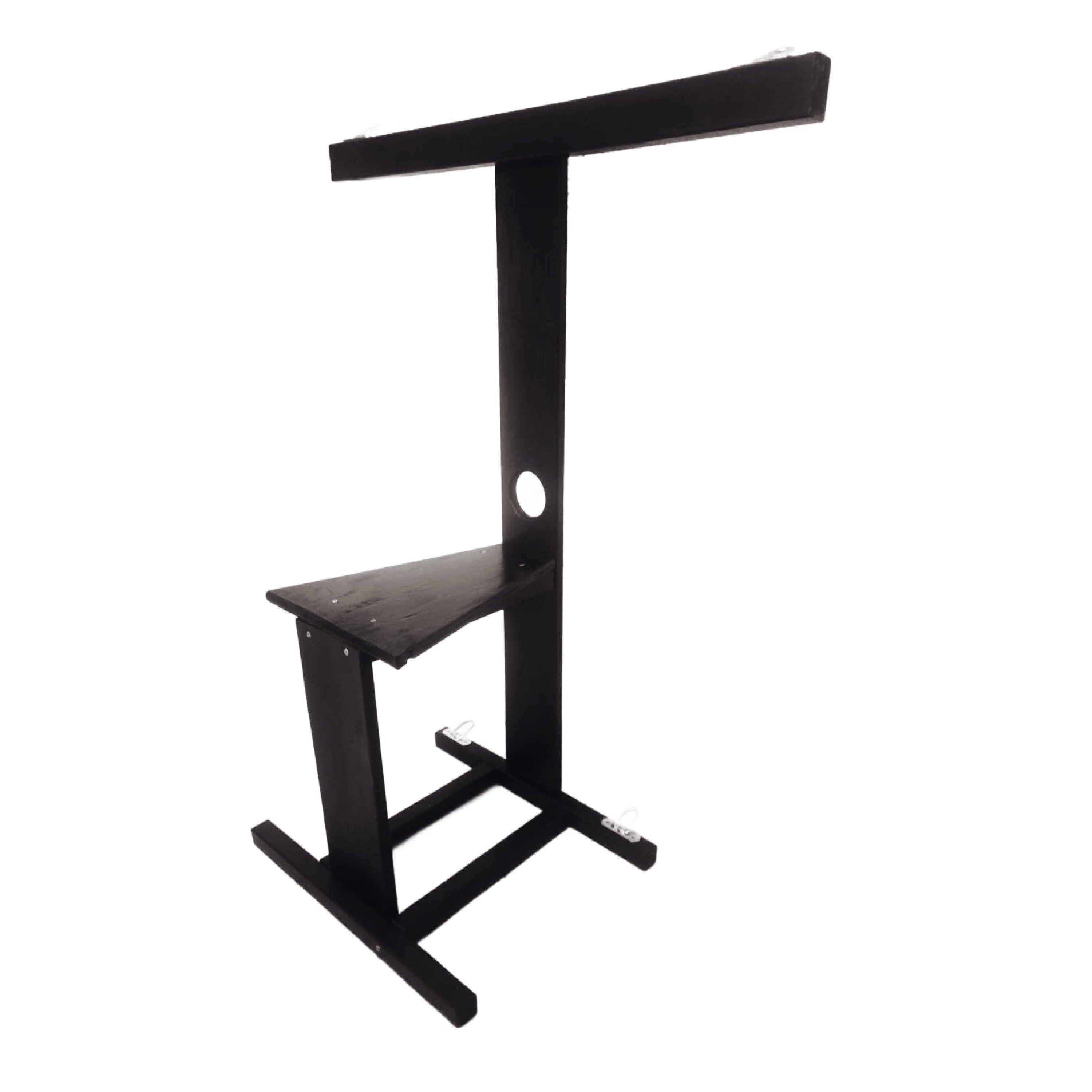 CBT - Stuhl Mittelalter schwarzlackiert